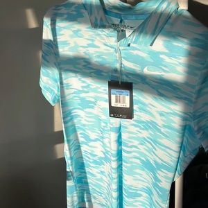 NWT Women’s Nike Dri-Fit Golf Tee - Size M